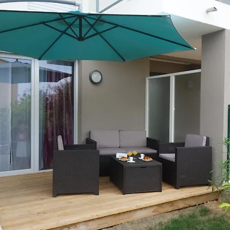 Studio Recent, Jardin Privatif, Piscine, Au Calme 아파트 앙티브