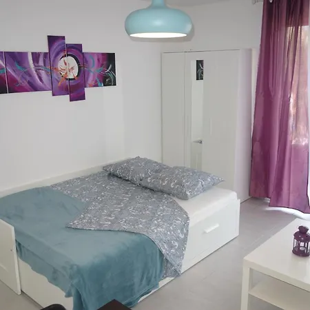 Apartment Studio Recent, Jardin Privatif, Piscine, Au Calme